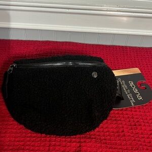 Apana Black Sherpa Women’s Belt Bag